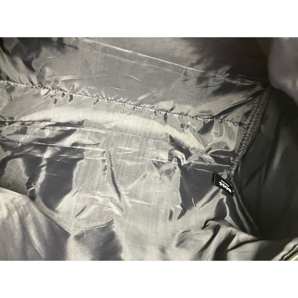 BOSS Parfums Gray Felt Duffel Bag with Striped Handles Travel Gym Bag - Picture 7 of 7